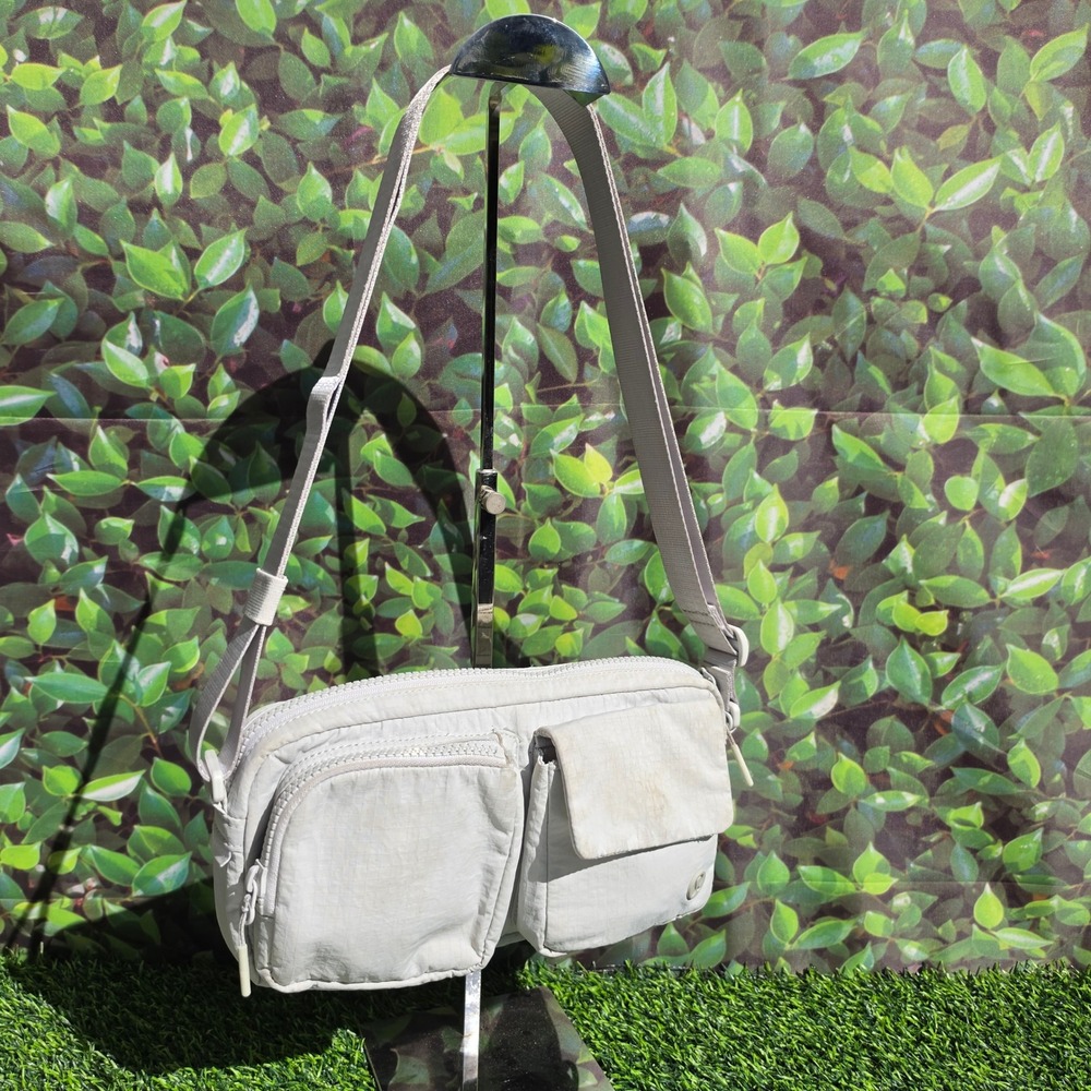 Lululemon Ripstop Crossbody Bag Utility Shoulder Messenger Light Gray